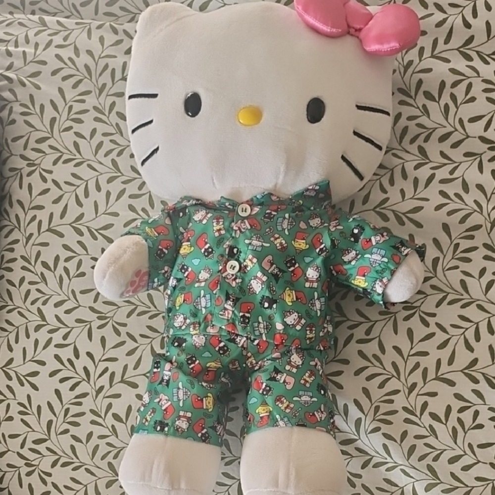 Build-A-Bear Hello Kitty in Green Outfit with Pink Bow
